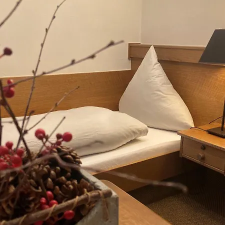 Landschaftsgasthaus Schanze 1 Guest house *